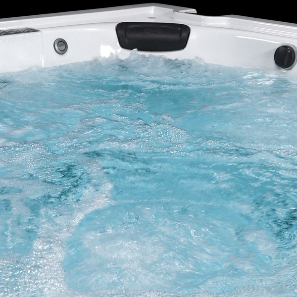 Hot tubs to avoid and tips to help you find the best hot tub