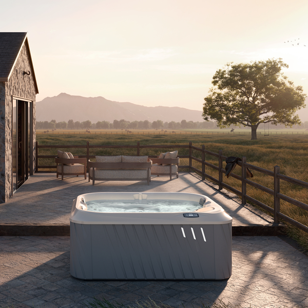 What makes a luxury hot tub